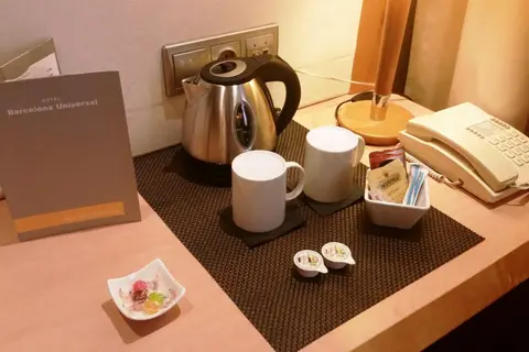 Hotel Barcelona Universal in Barcelona — foto 8