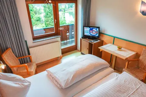 Familiehotel Bad Neunbrunnen in Maishofen — foto 4