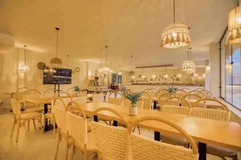 La Boutique Hotel Vue Des Pyramides in كفرة نصار — foto 6