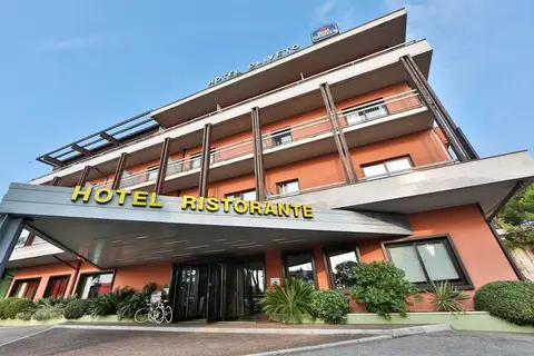 Hotel Oliveto in Desenzano del Garda — foto 11