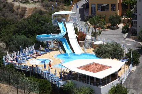 Bellos Hotel Apartments in Chersonissos — foto 24
