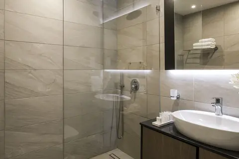 Hotel Urban Valley Resort & Spa in San Ġwann — foto 28