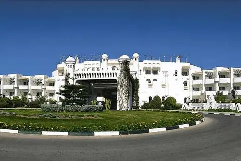 El Mouradi Skanes Beach in المنستير — foto 10