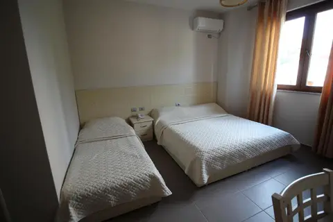 Hotel Piazza in Peshkopia — foto 25