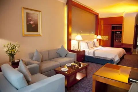 Grand Excelsior Hotel Bur Dubai in Dubai — foto 27