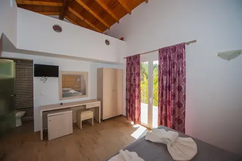 Blue Princess Beach Hotel and Suites in Λιαπάδες — foto 11