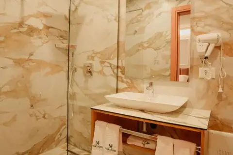 Martiness Hotel in Durrës — foto 19
