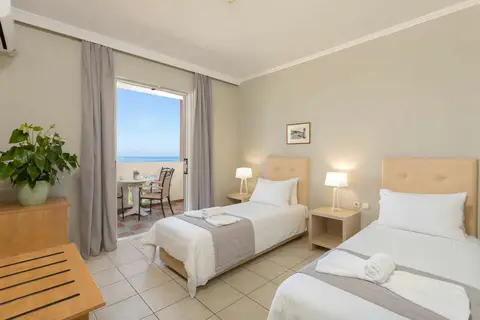 Xenos Kamara Beach in Zakynthos Municipal Unit, foto 28