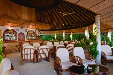 Angaga Island Resort & Spa in Angaga Island Resort — foto 8
