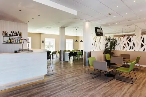 B&B Hotel Valencia Ciudad de la Ciencias in Valencia — foto 9