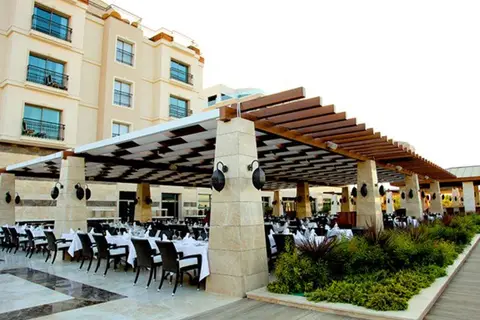 Cratos Premium Hotel & Casino in Girne — foto 16