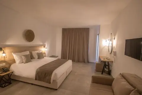 Bohemian Gardens Hotel in Παραλίμνι — foto 20