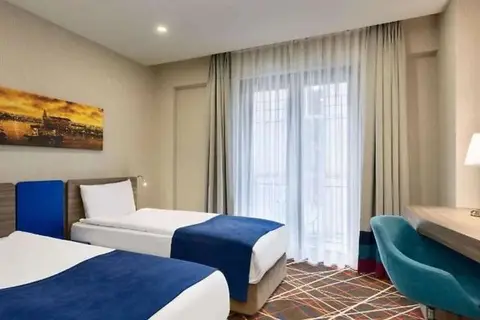 Tryp by Wyndham Istanbul Taksim in Beyoğlu