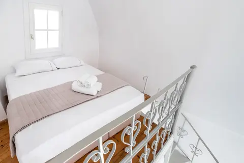 Lavarock Santorini in Δημοτική Ενότητα Θήρας — foto 13