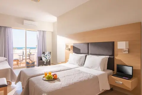 Pleasure Beach Hotel in Δημοτική Ενότητα Μαλίων — foto 18