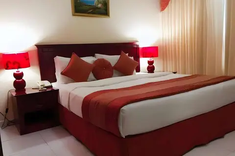 Al Maha Regency Hotel & Suites in Sharjah — foto 2