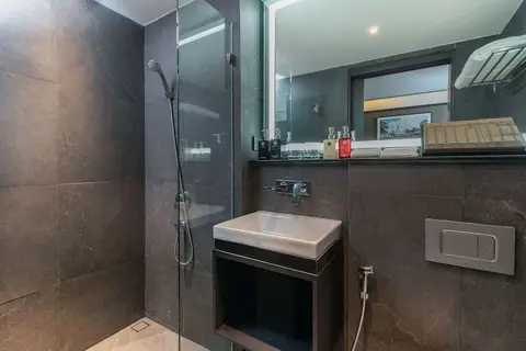 The Gravitique Hotel Khaosan in Bangkok — foto 11