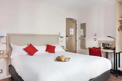 Hotel Mederic in Parijs, foto 2