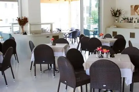 Maris Sol Sun Palace Hotel in Faliraki — foto 15