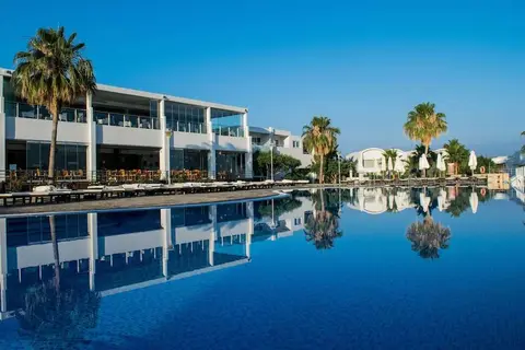 Theo Sunset Bay Hotel in Kissonerga — foto 2