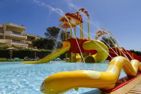 Universal Hotel Romantica in Colònia de Sant Jordi — foto 8