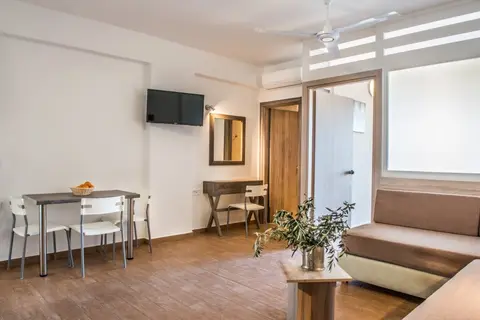 Gerona Mare Apartments in Γεράνι — foto 4