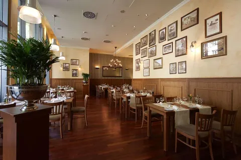 TRIBE Dusseldorf foto 3