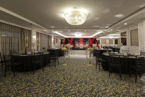 Ramada Hotel & Suites by Wyndham Istanbul Merter in Fatih — foto 11