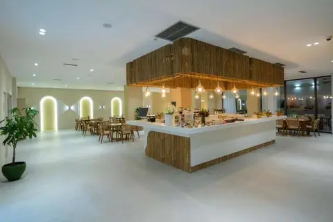 Great White Hotel in Shëngjin — foto 7