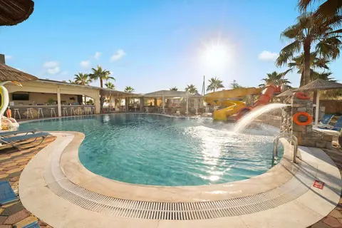 Aeolos Beach Resort in Korfoe — foto 5