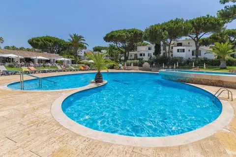 Balaia Golf Village Resort in Albufeira