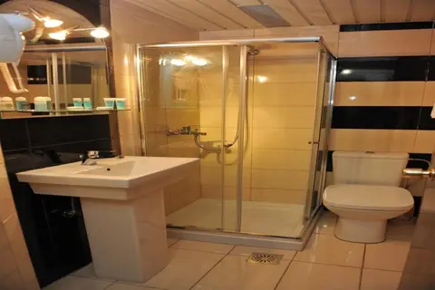 Heleni Beach Hotel in Ιαλυσός — foto 12