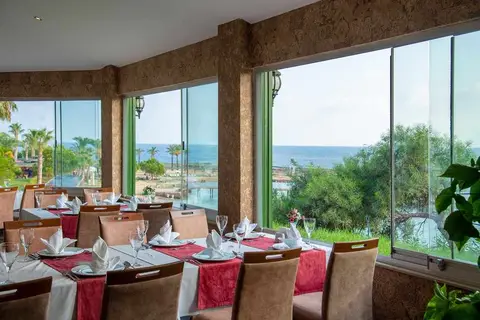 Oz Hotels Incekum Beach Resort in Alanya, foto 8