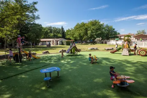 Camping La Grand Terre in Ruoms — foto 4