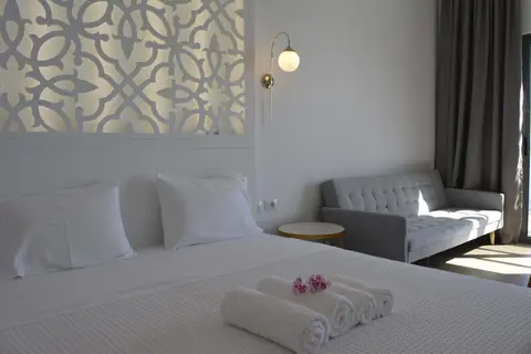 Epirus Hotel in Sarandë — foto 12
