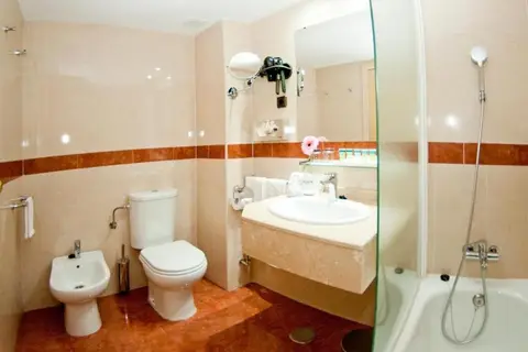 Hotel Luze Castellana in Madrid — foto 10