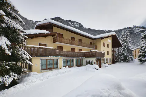 Hotel Villa Emma in Canazei - Cianacei — foto 12