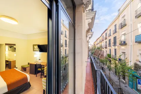 Hostal Ballesta in Madrid — foto 16