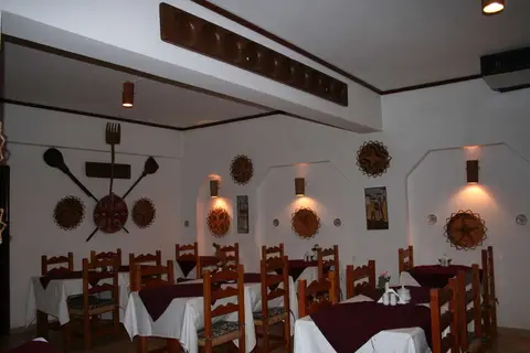 Topset Hotel in Karaoğlanoğlu — foto 8