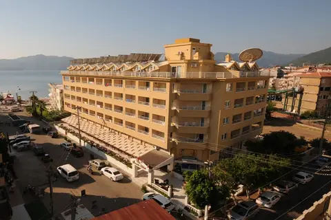 Mert Seaside Hotel in Marmaris — foto 9