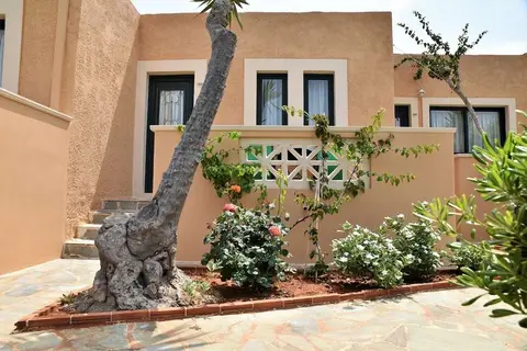 Golden Bay Hotel in Δημοτική Ενότητα Μαλίων — foto 12