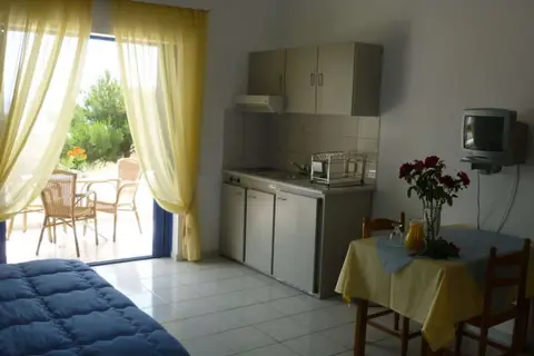 Hotel Oasis in Καλό Νερό — foto 4
