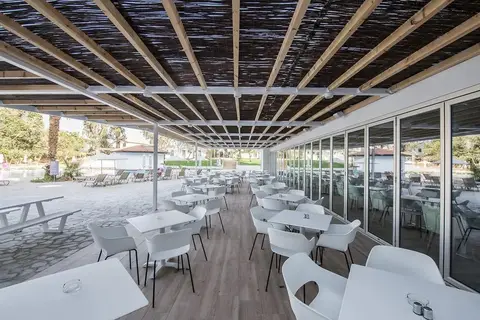 Narcissos Waterpark Resort in Παραλίμνι — foto 5