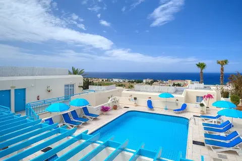 Sunny Hill Hotel Apartments in Paphos — foto 13