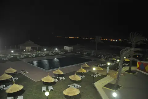 Neptunia Beach in المنستير — foto 25