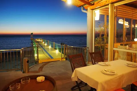 Aragosta Restaurand-Hotel in Durres — foto 4