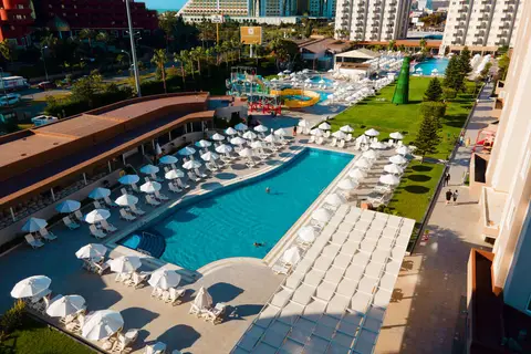 Grand Park Lara in Antalya