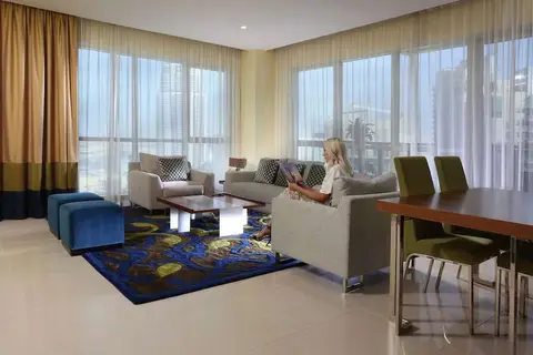 Ramada by Wyndham Dubai Barsha Heights in Dubai — foto 22