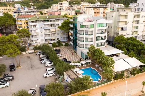 Ylli i Detit in Durres