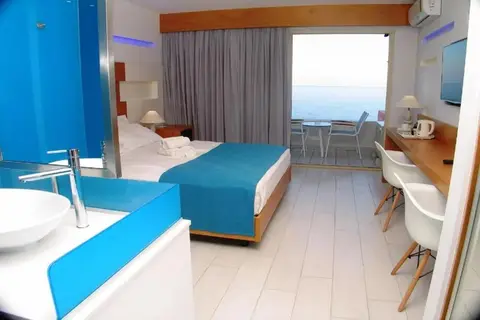 Europa Resort Hotel in Panormos — foto 7